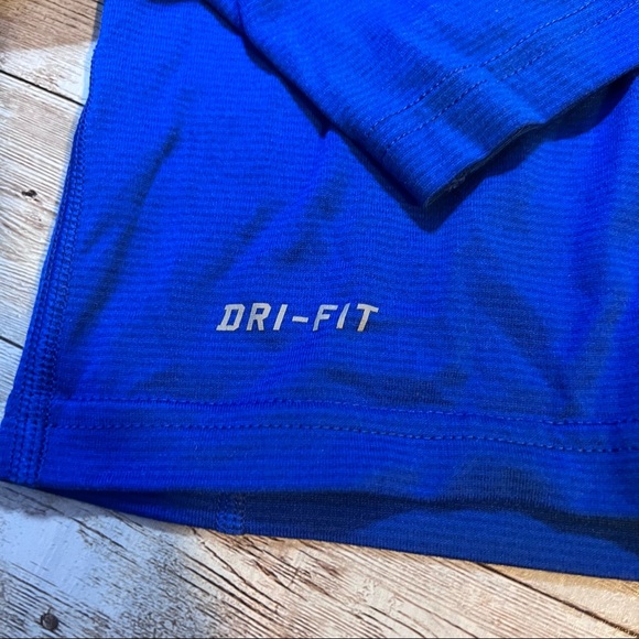 💚Nike Dri-Fit hoodie - Picture 3 of 6